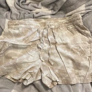 Linen shorts